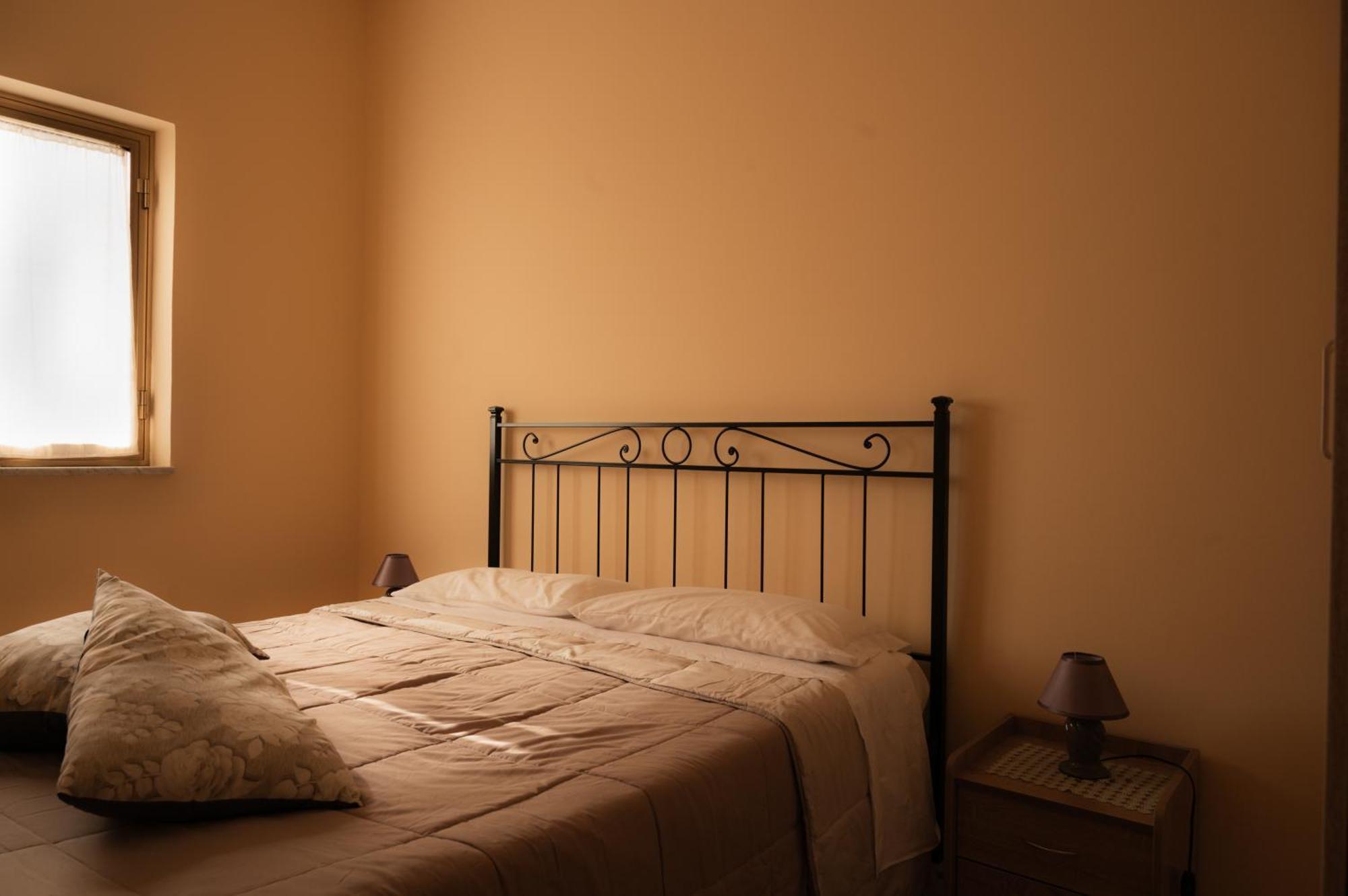 Residence La Zagara Foca Екстер'єр фото